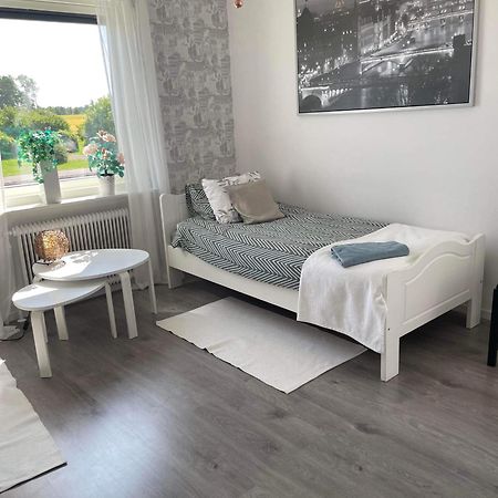 Oedeshoeg Modernt Och Stilfullt B&B Экстерьер фото